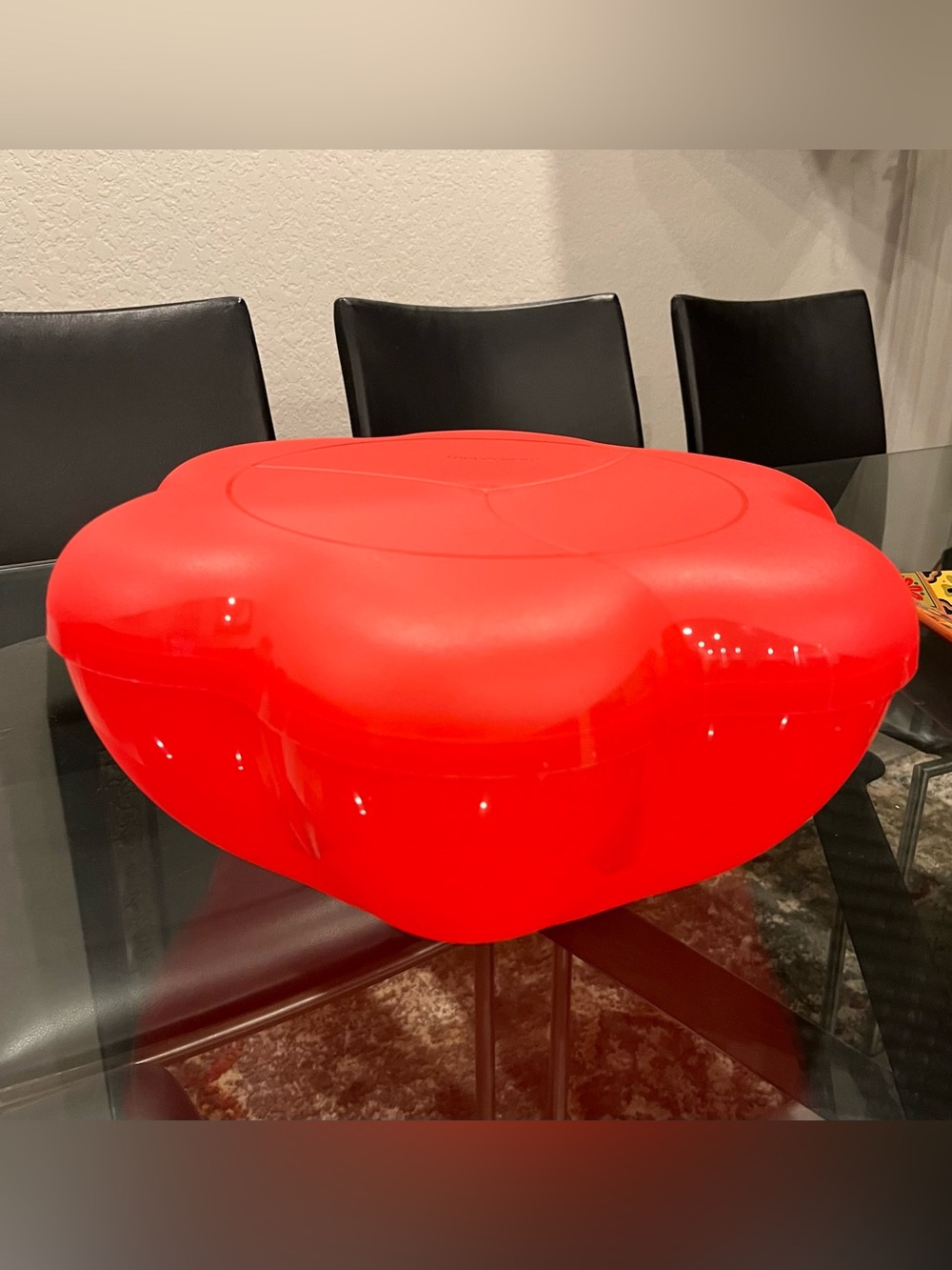 Vintage Tupperware Open House
Flower Scalloped Chip 'N Dip Serving Bowl Coral